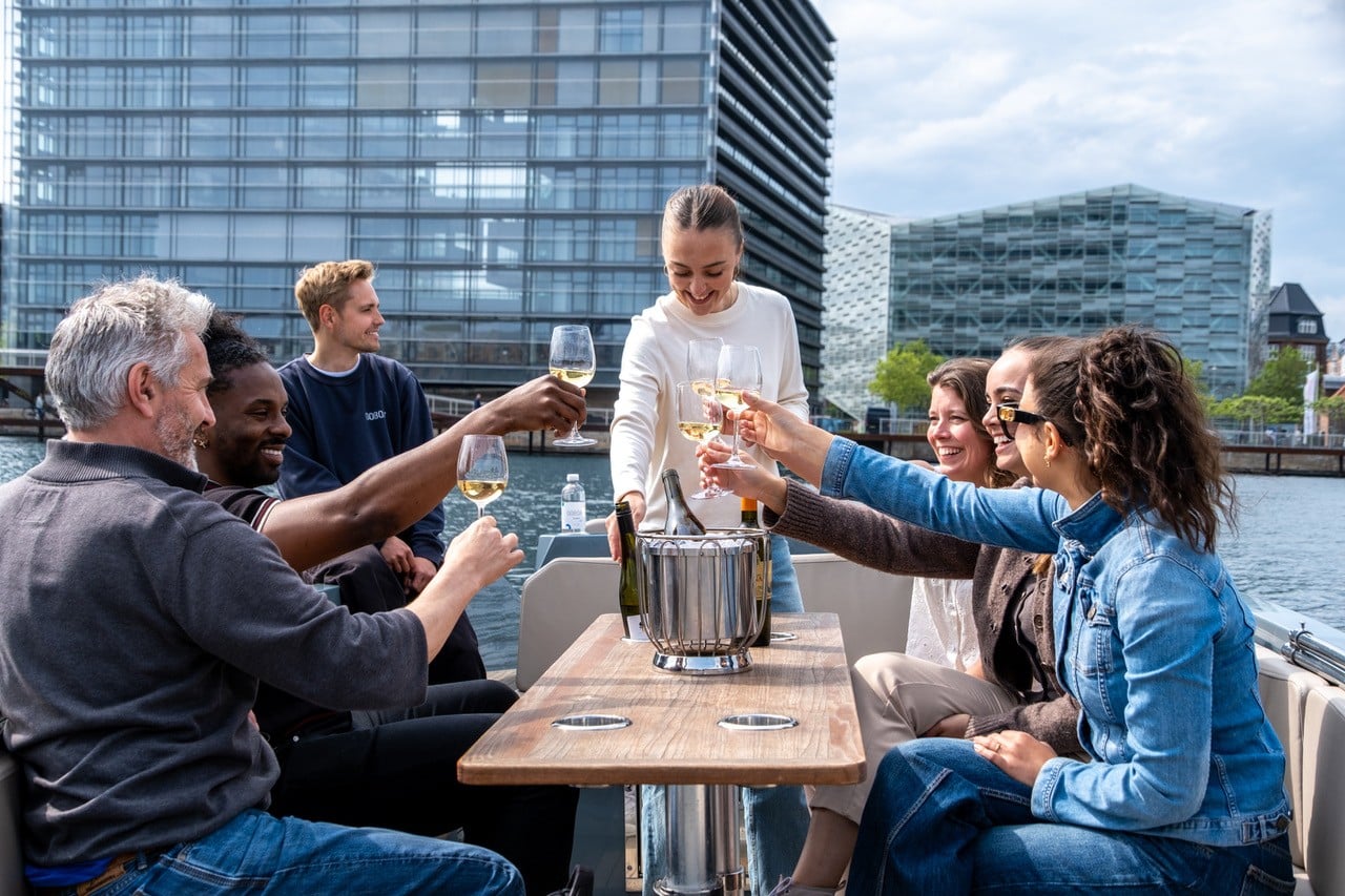 thumbnail_GoBoat cruise vinsmagning med SIPsomm-14